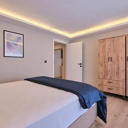 Luxury Aparments Of Kadikoey, Pavlonya Suits *