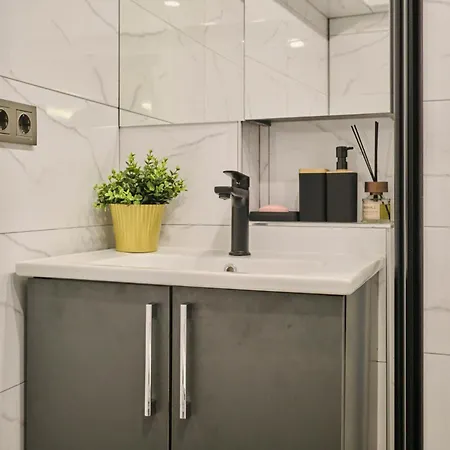 Appartement Luxury Aparments Of Kadikoey, Pavlonya Suits