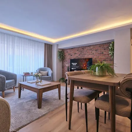 Appartement Luxury Aparments Of Kadikoey, Pavlonya Suits