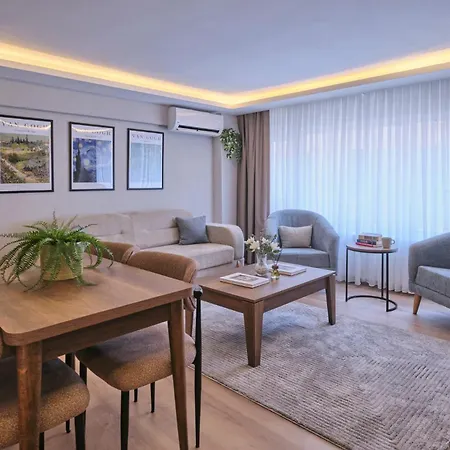 Luxury Aparments Of Kadikoey, Pavlonya Suits