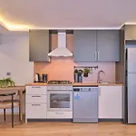 Luxury Aparments Of Kadikoey, Pavlonya Suits
