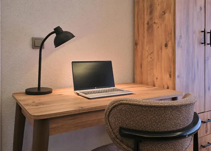 Pavlonya Apartment *