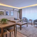 Luxury Aparments Of Kadikoey, Pavlonya Suits