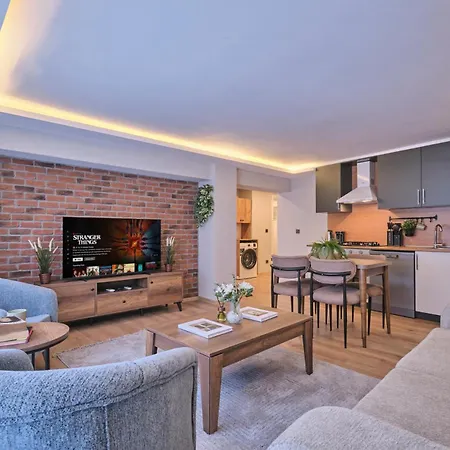 Apartment Luxury Aparments Of Kadikoey, Pavlonya Suits *